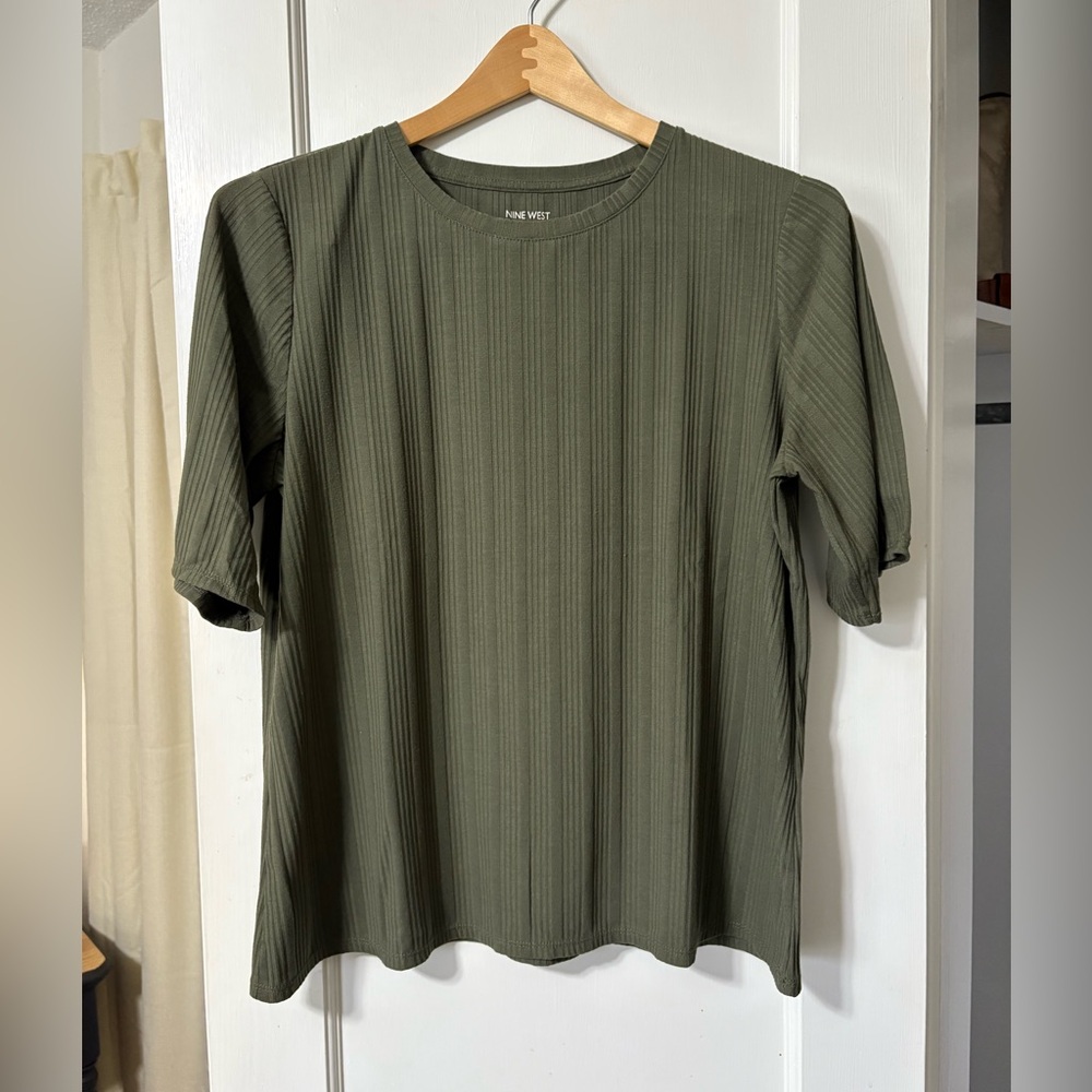 Nine West Forest Green Short Sleeve Tee